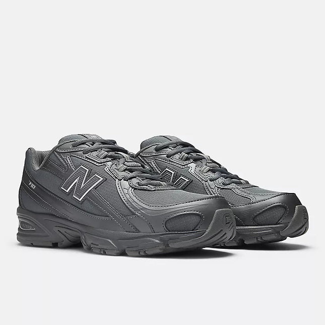 SNEAKERS NEW BALANCE 740 UOMO