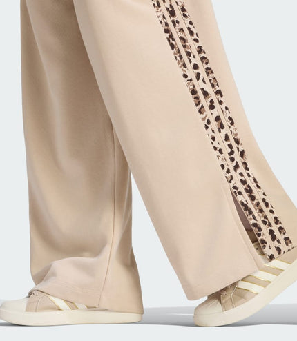 TUTA ADIDAS SEASONAL ESSENTIALS ANIMAL PRINT 3-STRIPES DONNA