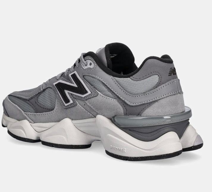 Sneakers New Balance 9060 uomo Grigia scuro