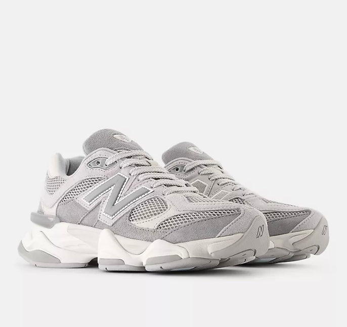 Sneakers new balance 9060 Grigia