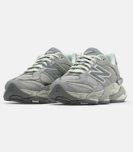 Sneakers New Balance 9060 Grigia/Argento
