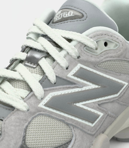 Sneakers New Balance 9060 Grigia/Argento