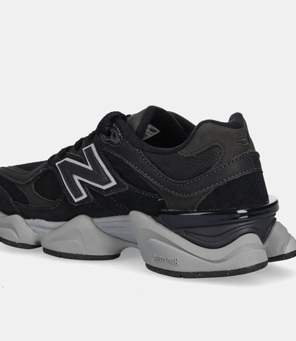 Sneakers New Balance 9060 uomo Nera/Fango