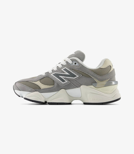 Sneakers new balance 9060 Grigia/Beige