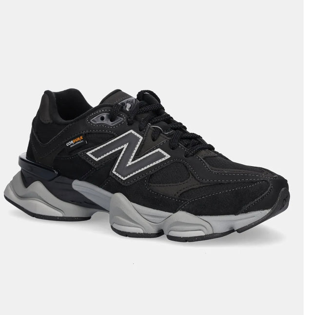 Sneakers New Balance 9060 uomo Nera/Fango